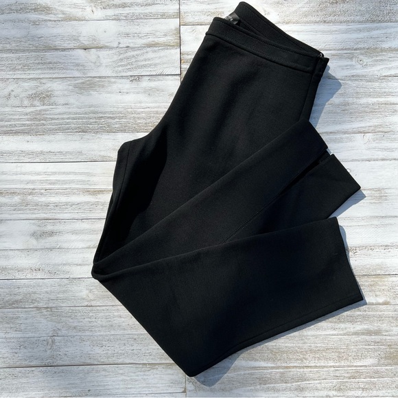 St. John Caviar Collection High Rise Cropped Knit Pant - Picture 12 of 13